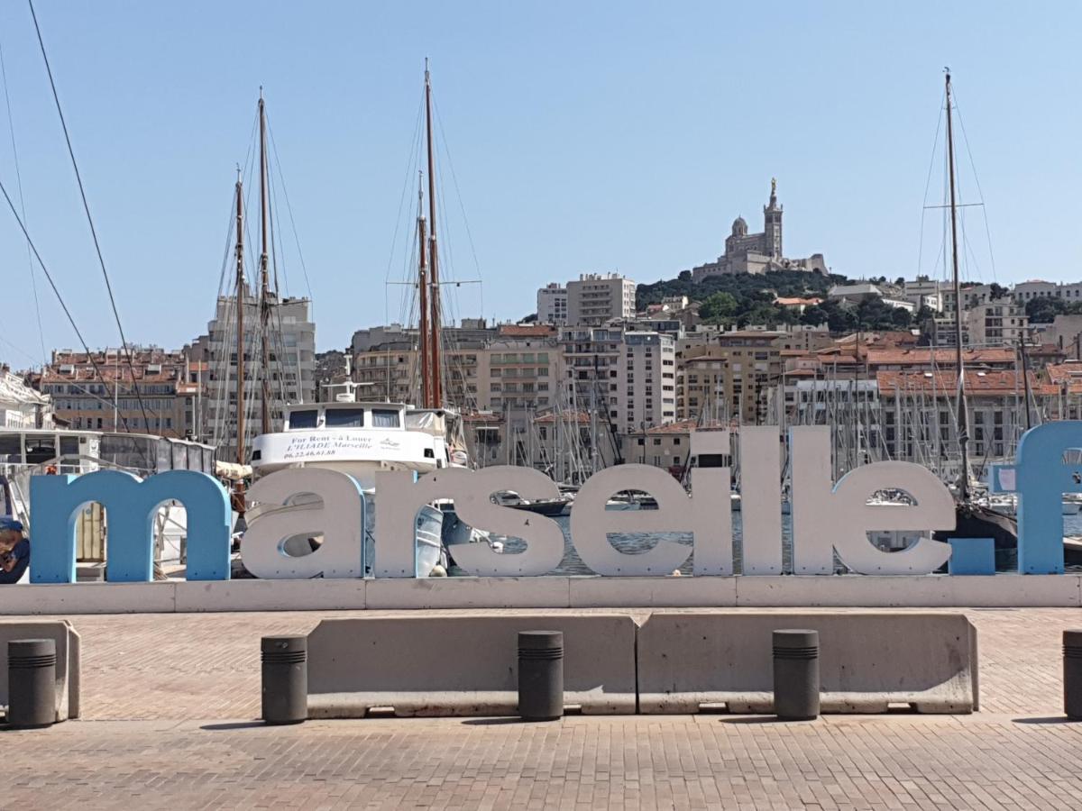 Apartment Panier Vieux Port Marseilles